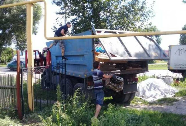 Фото Вывоз строительного мусора