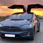 Машина на свадьбу Tesla электромобиль