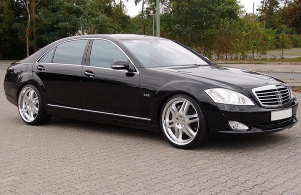 Фото Аренда с водителем Mercedes Benz S221