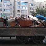 Фото №4 Вывоз мусора: строительного, мебели, хлама