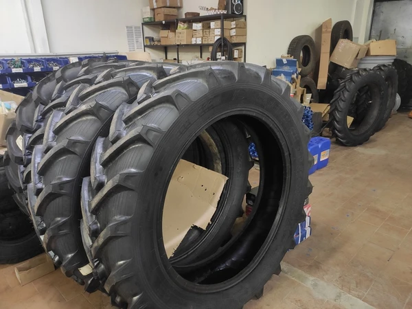 Шины задние широкие для МТЗ 15,5-38 Ф-2АД