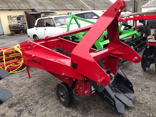 Фото Картофелекопалка навесная однорядная Wirax (Виракс) Польша
