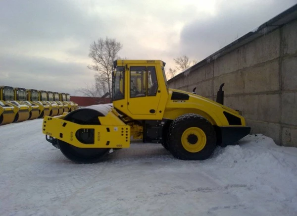 Фото Грунтовый каток BOMAG BW 213 D-40 БУ