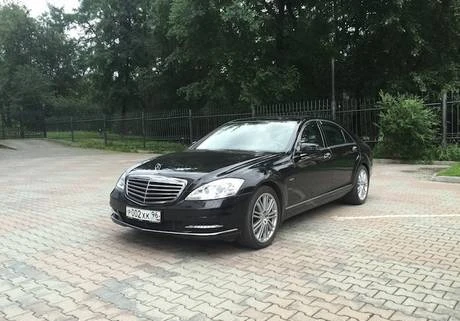 Фото Аренда с водителем автомобиля Мерседес S500 W221