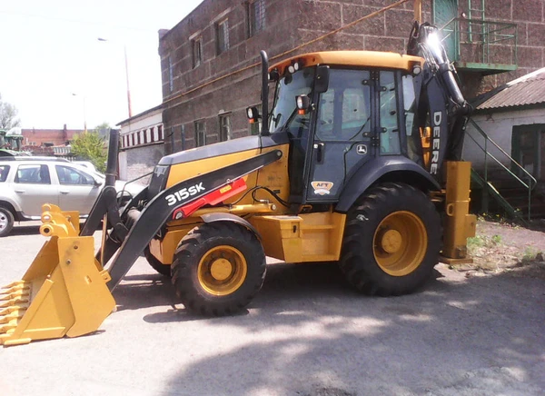 Фото Экскаватор-погрузчик John Deere 315SK