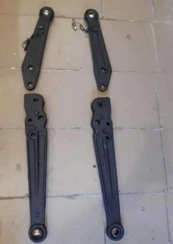 Тяга задней навески 70-4605045 левая