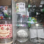 фото Банки стеклянные с крышками чистые