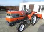 фото Японский трактор Kubota GL240D