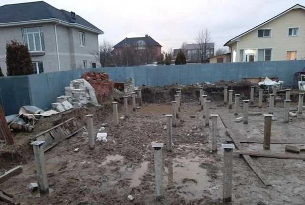 Фото Фундамент жб сваи