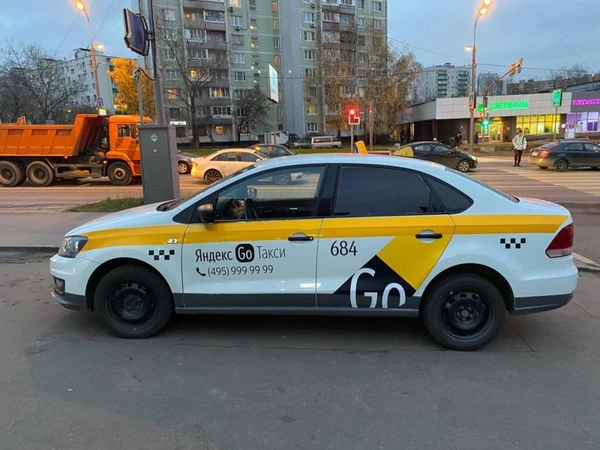 Фото Аренда фольцваген поло под такси автомат
