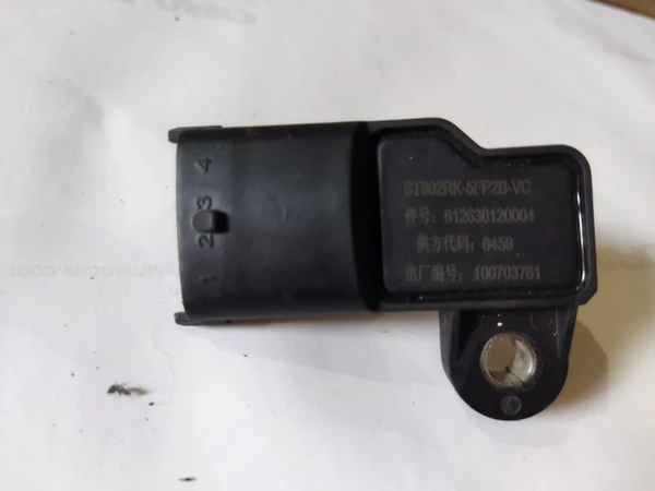 Фото Датчик наддува 612630120004