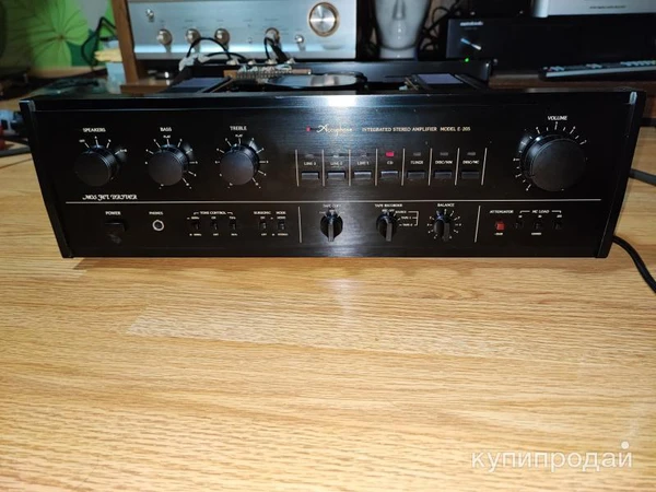 Фото Усилитель Accuphase E205