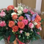 Подарки и букеты из свежих цветов