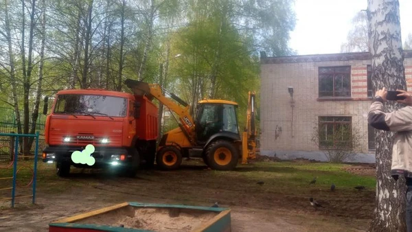 Фото Услуги экскаватора -погрузчика JСВ 3СХ