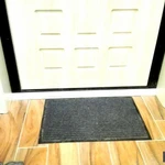 Фото №11 Установка МДФ полового плинтуса.