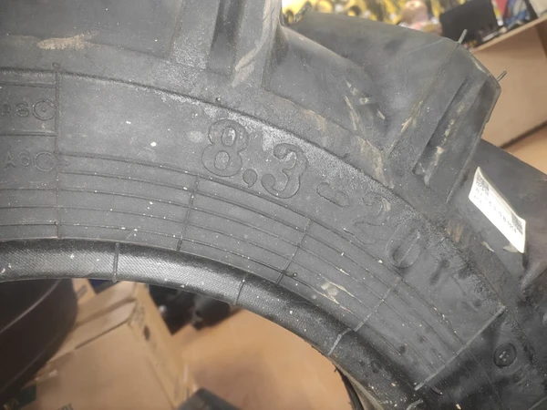 Шина передняя Т-40 8,3-20 102А6 8 н.с. В-105А Волтайр