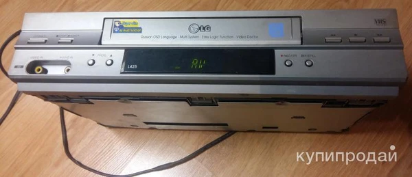 видеомагнитофон LG L425