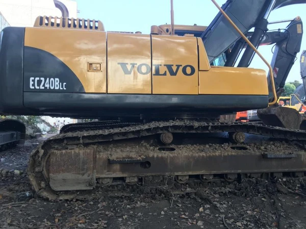 Фото Аренда гусеничного экскаватора Volvo 240