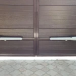 Фото №2 секционые ворота.автоматика