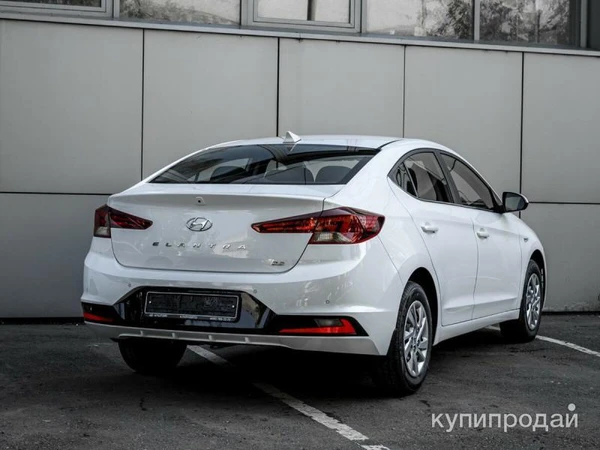 Фото Hyundai Elantra, 2021