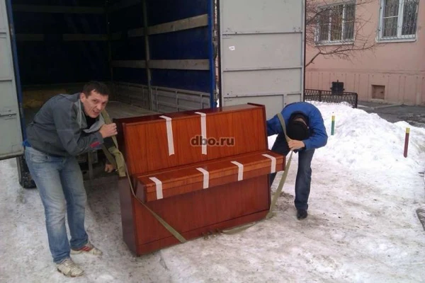 Фото Только трезвые грузчики