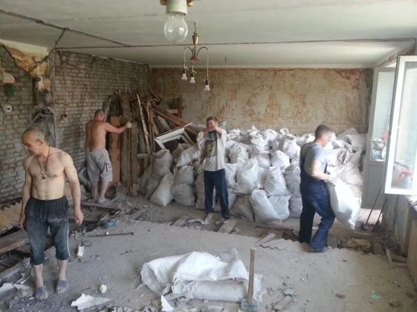 Фото ДЕМОНТАЖ В КВАРТИРЕ. (СТЕНЫ, ПОЛ, ПЕРЕГОРОДКИ, ПОТОЛОК)