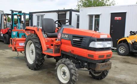 Фото Японский минитрактор Kubota GL241D