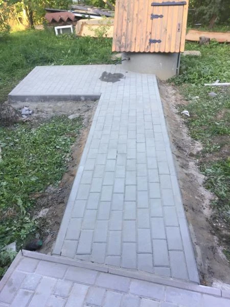 Фото Укладка брусчатки и бордюра 