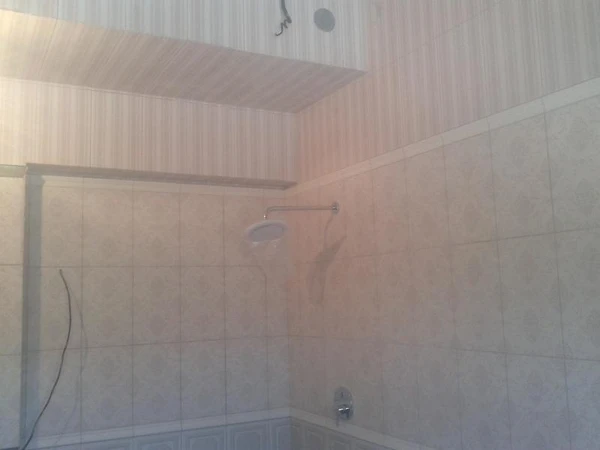 Фото Плиточник