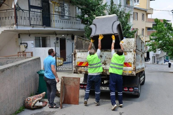 Фото Вывоз мусора мебели старых вещей