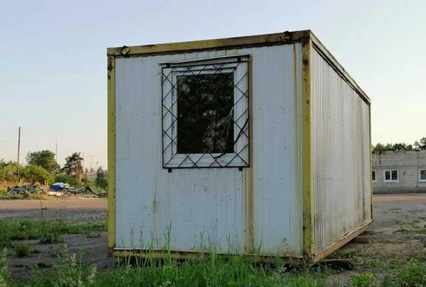 Фото Сдаю бытовку контейнер 16,4 кв м в Луге уге