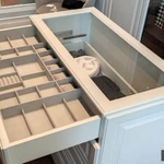 Фото №9 "Остров" в гардеробную - оборудование для хранения украшений