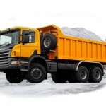 Фото №2 Уборка и вывоз снега экскаватором-погрузчиком JCB
