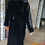 Фото №2 Мутоновая шуба, с норковым воротником