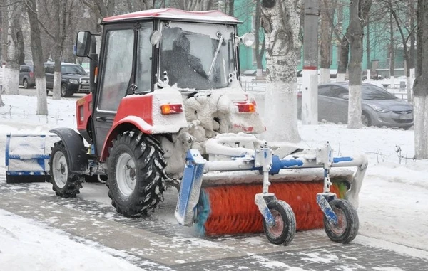 Фото Уборка и вывоз снега спецтехникой.Доступно