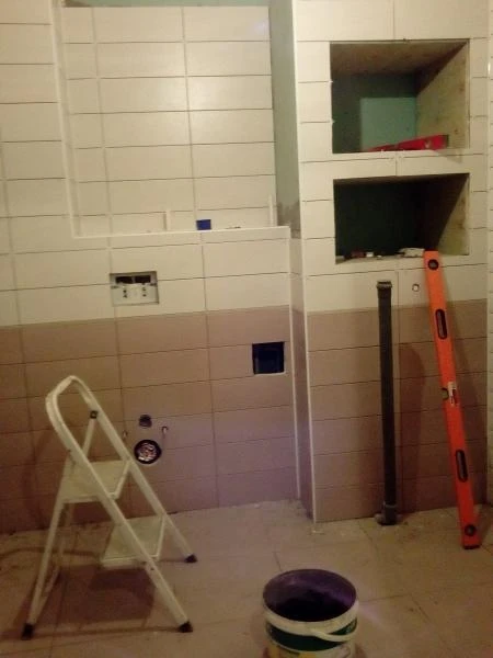 Фото Плиточник