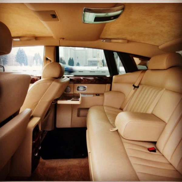 Фото Роллс Ройс Фантом на прокат, Аренда Rolls Royce