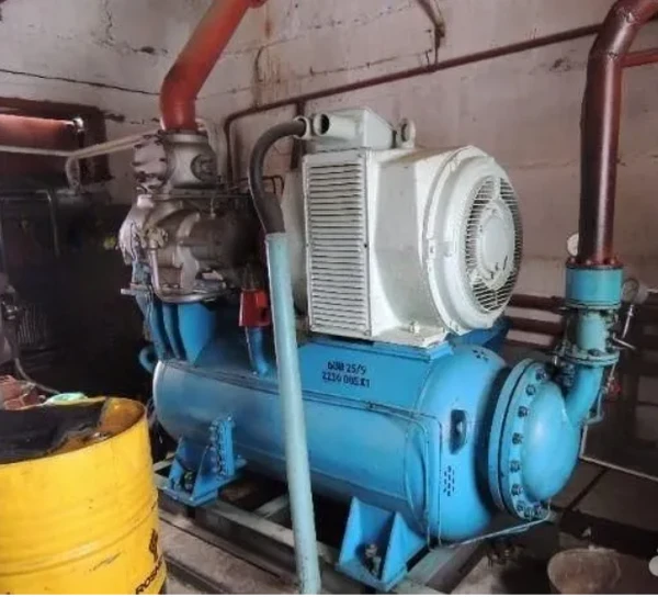 Фото Винтовой компрессор 6вв-25/9У2 25м3 мин