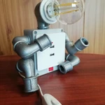 Настольная лампа "Робот-зарядник".