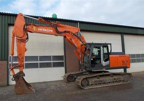 Фото Гусеничный экскаватор Hitachi ZX250LC-3