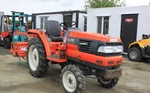 фото Японский минитрактор Kubota GL241D