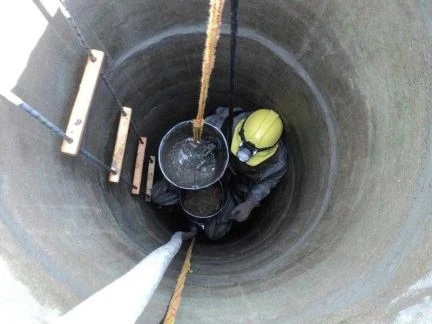Фото Чистка копка колодцев , дезинфекция колодца