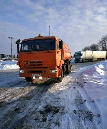 Фото Топливозаправщик доставка нефтепродуктов