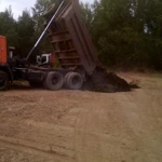 Фото №3 Доставка навоз чернозем песок щебень услуги jcb 