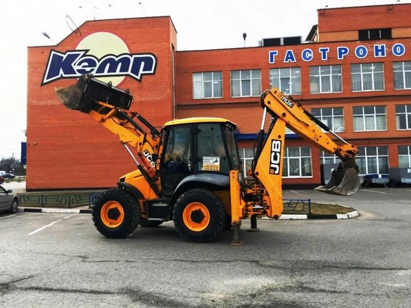 Фото Аренда экскаватора-погрузчика JСВ-3СХ