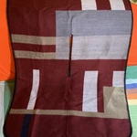 Фото №3 Плед с прорезями для рук