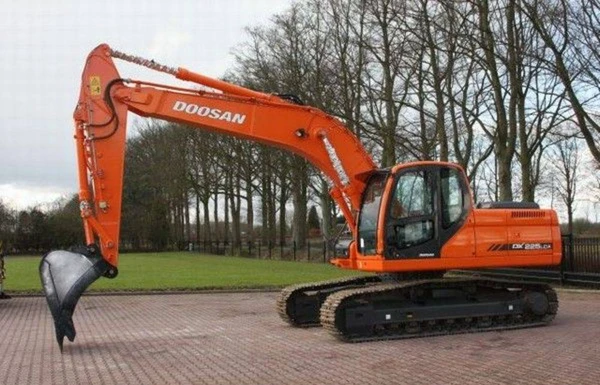 Фото Гусеничные экскаваторы Doosan DX225LCA