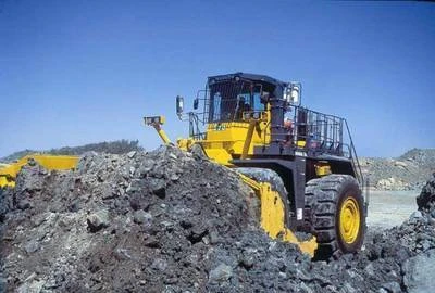 Фото Стартер к бульдозерам и экскаваторам Komatsu (Комацу) PC400