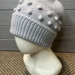 Шапка вязаная ручной работы