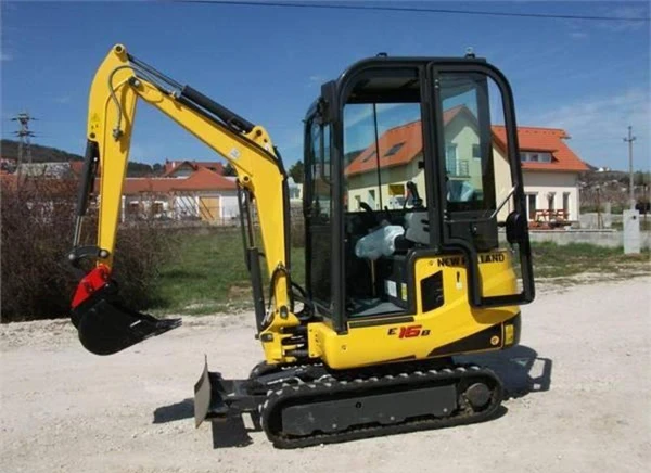 Фото Мини-экскаватор гусеничный New Holland E16B